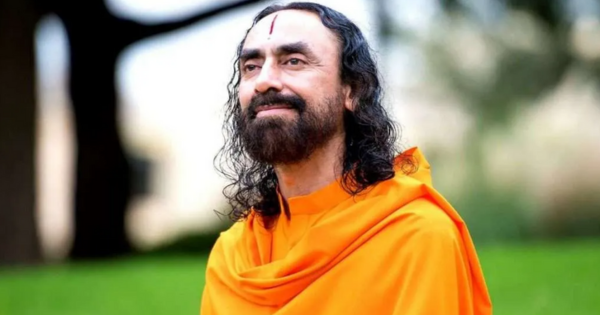 Swamiji delivering spiritual discourse