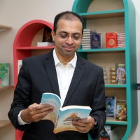 Dr. Sanjeevan Shashikant Deodhar with Jaikrit Speaker Bureau