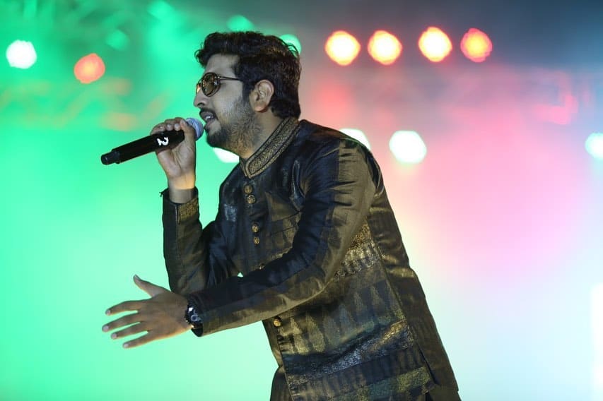 Jigardhan Gadhvi with Jaikrit Speaker Bureau