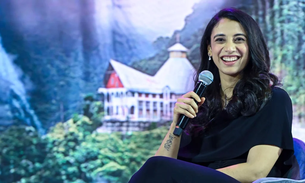 Smriti Mandhana with Jaikrit Speaker Bureau