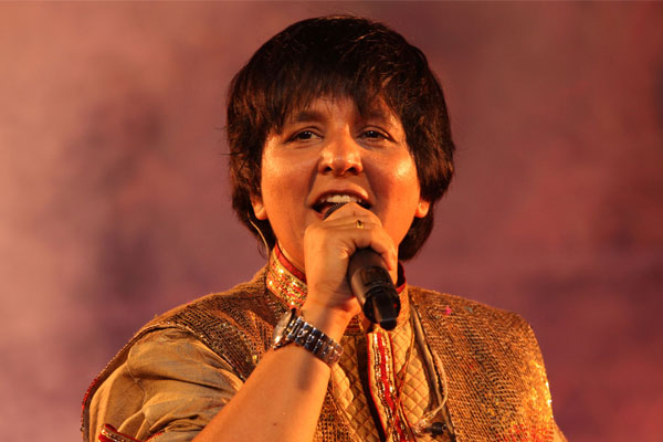 Falguni Pathak with Jaikrit Speaker Bureau