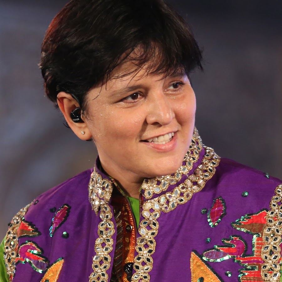 Falguni Pathak with Jaikrit Speaker Bureau