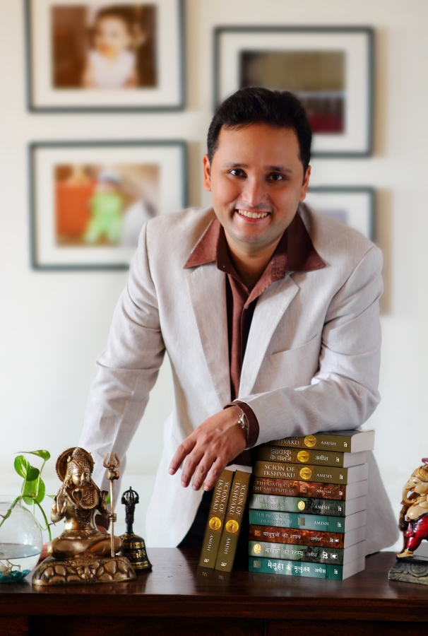 Amish Tripathi speaking