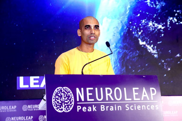 Gauranga Darshan Das speaking