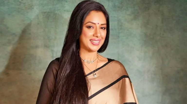 Rupali Ganguly speaking