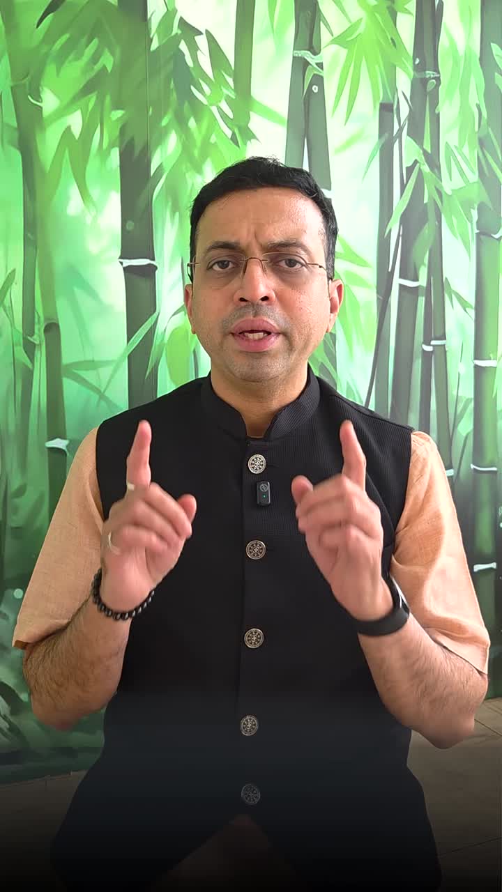 Dr. Sanjeevan Shashikant Deodhar speaking