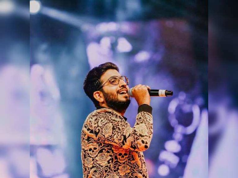 Jigardan Gadhavi aka Jigrra speaking