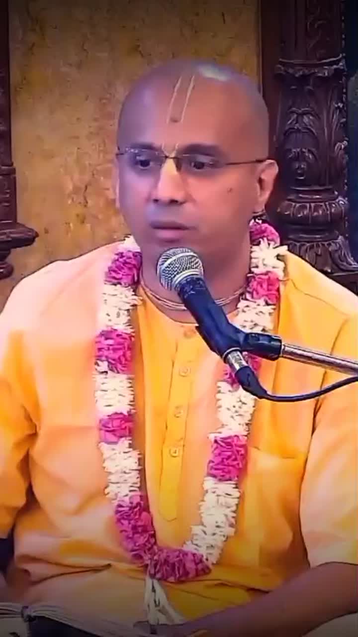 Vraja Bihari Das speaking