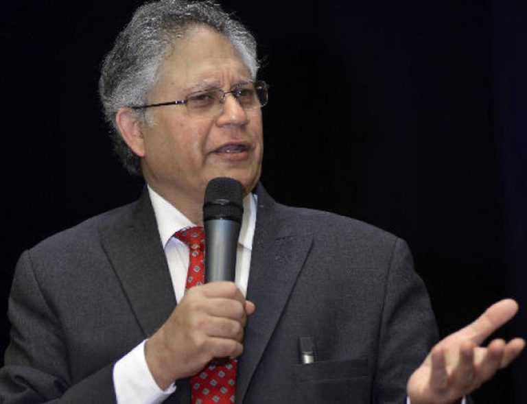 Shiv Khera speaking