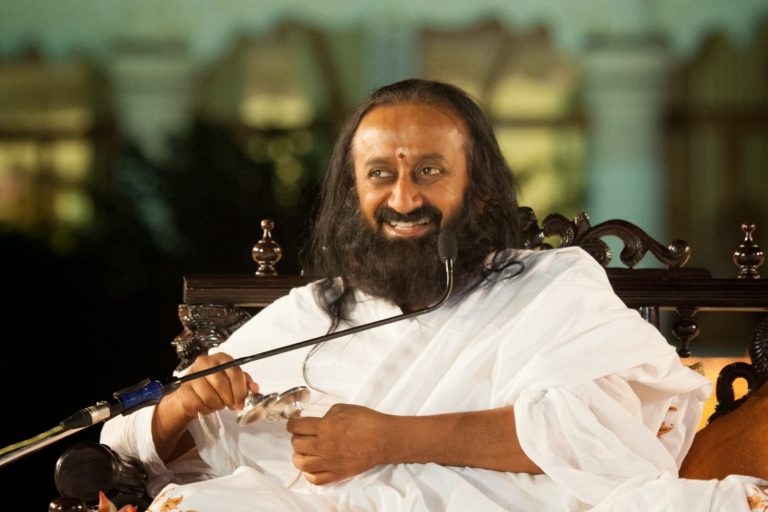 Sri Sri Ravishankar speaking